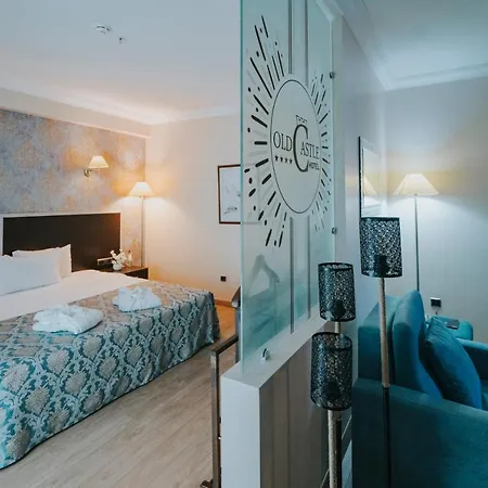 Ener Old Castle Hotel