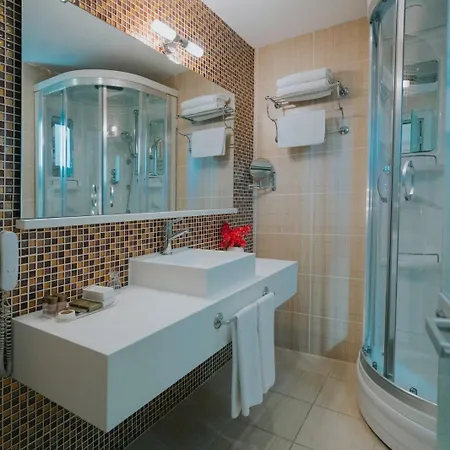 Ener Old Castle Szálloda