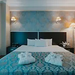 Ener Old Castle Hotel